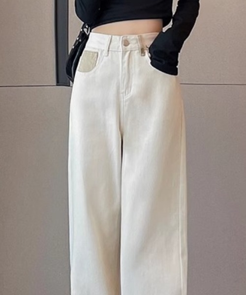 NoBelle(ノベル)の「ハイウエストストレートデニムパンツ(デニムパンツ・レディース・ホワイト/ブルー・M/S)」の4枚目の写真