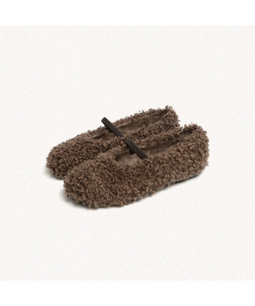 MAC MOC（マックモック）の「ファジー5カラーコブパーラウンドトゥメリージェンフラット1cm（バレエシューズ・レディース・ブラウン/スカイブルー/ブラック/Beige/Cream・22.5cm/23cm/23.5cm/24.5cm/25cm/24cm）」の2枚目の写真