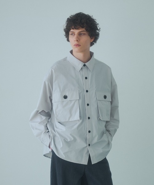 DOOPZ（ドープス）の「BOXY CARGO POCKET TECK SHIRT - ボクシーカーゴポケットテックシャツ（シャツ/ブラウス・メンズ・ブラック/グレー/ブルー・SMALL/MEDIUM/LARGE）」の2枚目の写真