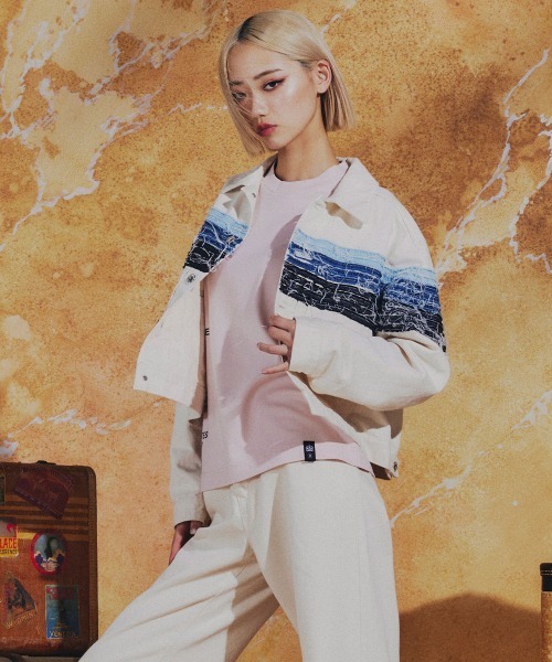 DOUBLE STANDARD CLOTHING(ダブルスタンダードクロージング)の「12.5oz グラデーションデニムジャケット(デニムジャケット・レディース・アイボリー・38/36)」の1枚目の写真