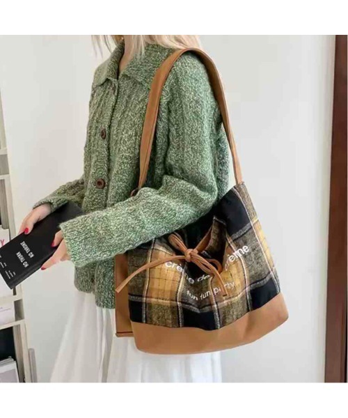 tone(トーン)の「【88eighty-eight】チェック柄リボンリバーシブルカラーショルダーバッグ【import】(MA)(ショルダーバッグ・レディース・イエロー/ブラウン/ブルー・FREE)」の3枚目の写真