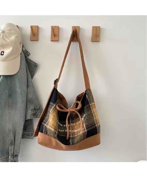 tone(トーン)の「【88eighty-eight】チェック柄リボンリバーシブルカラーショルダーバッグ【import】(MA)(ショルダーバッグ・レディース・イエロー/ブラウン/ブルー・FREE)」の21枚目の写真