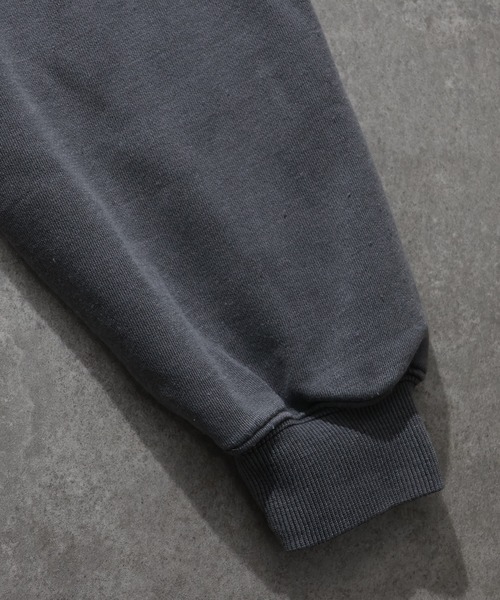 THRASHER(スラッシャー)の「【THRASHER/スラッシャー】裏毛 ピグメント加工 ダメージデニムアップリケ刺繍 クルーネックスウェット(スウェット・メンズ・チャコール/グレー/ブラウン/ピンク・L/M/XL)」の10枚目の写真