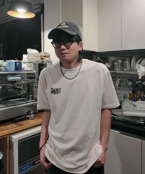 MAKEITTO（メイキット）の「[GRAFFITI LOGO] CREW NECK TEE_CREAM（Tシャツ/カットソー・メンズ・その他・M/L/XL/XXL）」の12枚目の写真