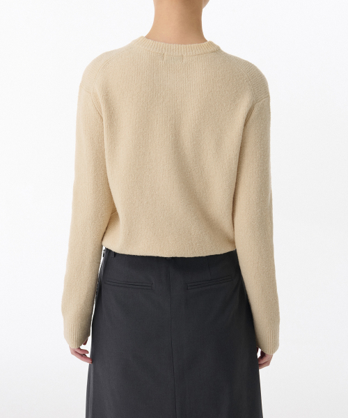 MUSINSA STANDARD WOMAN（ムシンサスタンダードウーマン）の「ウィメンズミニブークルクルーネックニット [エクリュ]（ニット/セーター・レディース・その他・LARGE/MEDIUM/SMALL/X-SMALL）」の2枚目の写真