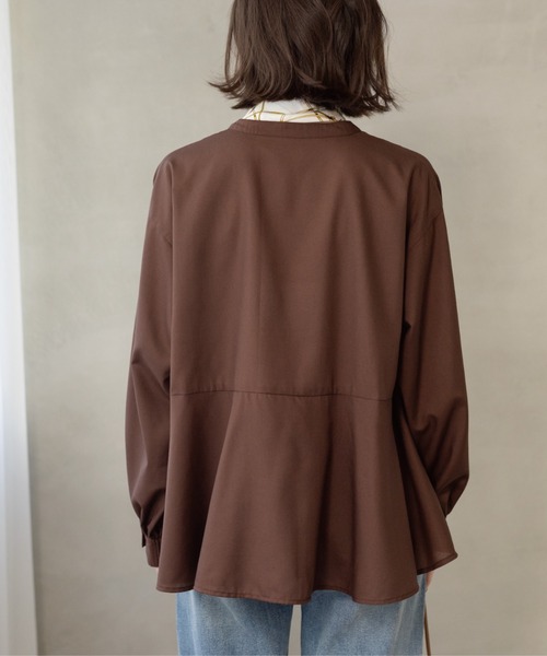 OPAQUE.CLIP(オペークドットクリップ)の「前あき後ろフレアブラウス(シャツ/ブラウス・レディース・ブルー/ベビーピンク/イエロー系その他/ブラック/ホワイト/ブラウン系その他・38)」の15枚目の写真