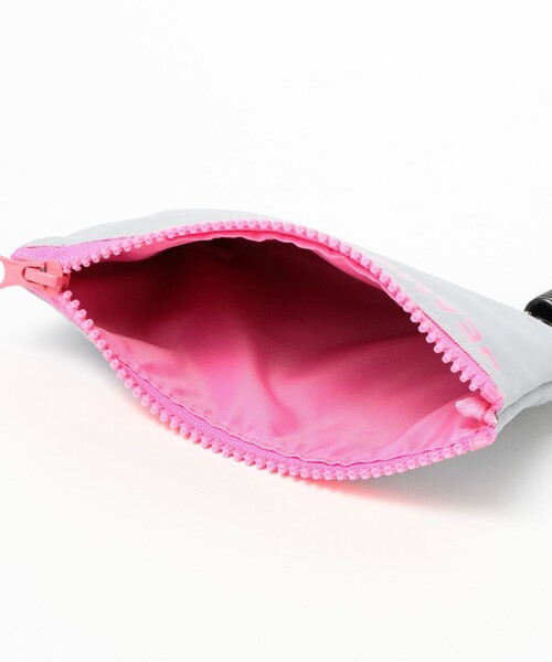 bpr BEAMS（ビーピーアール ビームス ）の「bPr BEAMS / ターポリン ロゴ ポーチ S（ポーチ・レディース・テラコッタ/サックスブルー/グレー/ネイビー/イエロー・ONE SIZE）」の21枚目の写真