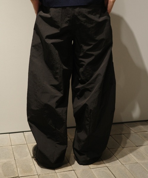 TOGA VIRILIS(トーガ ビリリース)の「TOGA VIRILIS Ripstop pants(その他パンツ・メンズ・ブラック・46/48)」の3枚目の写真