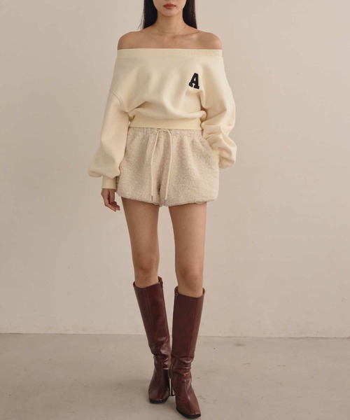 ACYM（アシーム）の「フラッフィーボアショートパンツ（その他パンツ・レディース・アイボリー/ベージュ・FREE）」の4枚目の写真