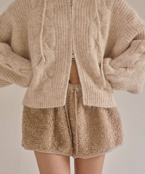 ACYM（アシーム）の「フラッフィーボアショートパンツ（その他パンツ・レディース・アイボリー/ベージュ・FREE）」の7枚目の写真