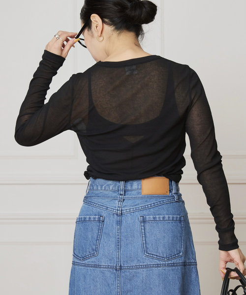 IENA LA BOUCLE(イエナラブークル)の「《追加》IENA LA BOUCLE 水撚りガスフライスクルーロングTシャツ(Tシャツ/カットソー・レディース・ブラウン/サックスブルー/グリーン/ブラック/ホワイト・FREE)」の11枚目の写真