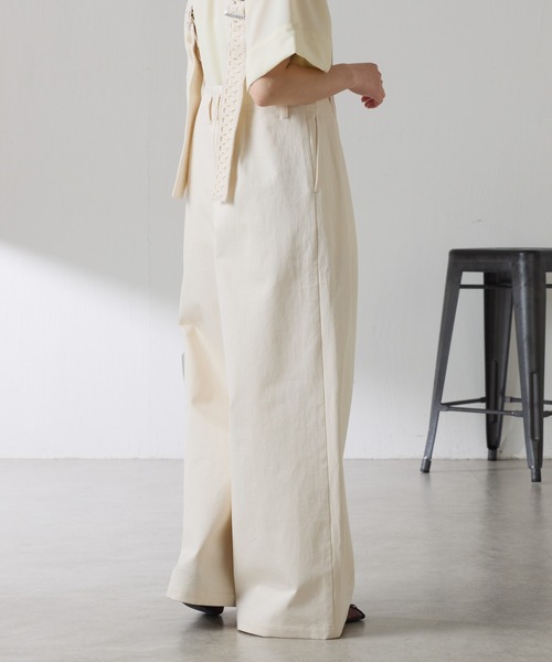 COLLAGE GALLARDAGALANTE（コラージュガリャルダガランテ）の「サスペンダーワイドタックパンツ（その他パンツ・レディース・アイボリー/ベージュ・FREE）」の12枚目の写真