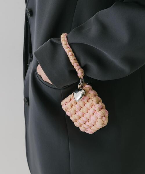 SMELLY（スメリー）の「カラフルイヤホンポーチ（ポーチ・レディース・ベージュ系その他/オレンジ系その他/グリーン系その他・-）」の5枚目の写真