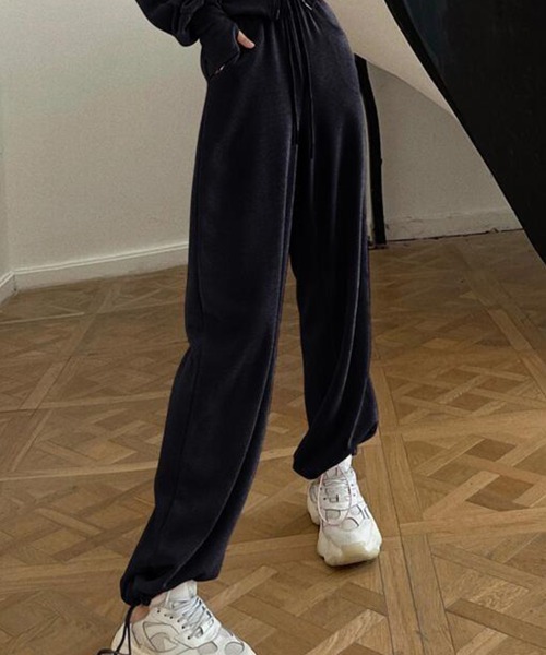 Flugge(フラッジー)の「ジップパーカー&スウェットパンツ(パーカー・レディース・ブラック・MEDIUM/LARGE)」の4枚目の写真