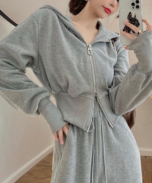 Flugge(フラッジー)の「ジップパーカー&スウェットパンツ(パーカー・レディース・ブラック・MEDIUM/LARGE)」の16枚目の写真