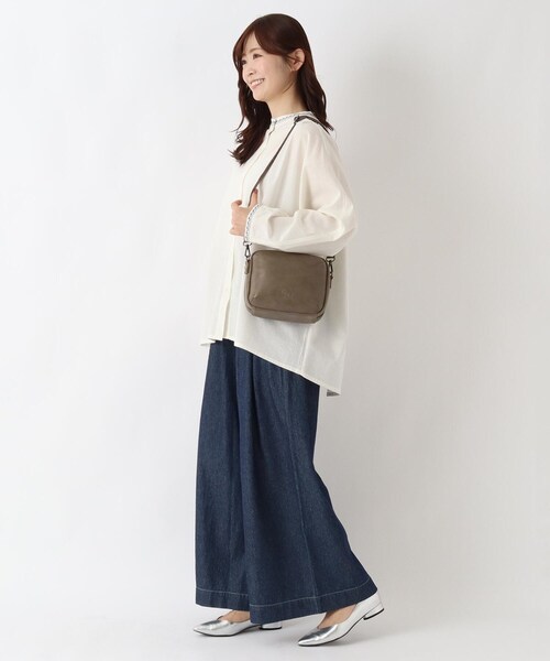 one'sterrace(ワンズテラス)の「fulcro キューブ合皮ショルダー(ショルダーバッグ・レディース・ベージュ系その他7/アイボリー系8/ブラック系8・99)」の17枚目の写真