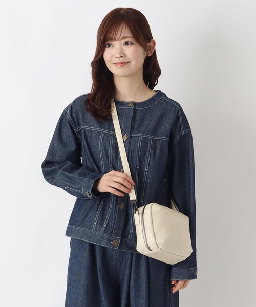 one'sterrace(ワンズテラス)の「fulcro キューブ合皮ショルダー(ショルダーバッグ・レディース・ベージュ系その他7/アイボリー系8/ブラック系8・99)」の18枚目の写真