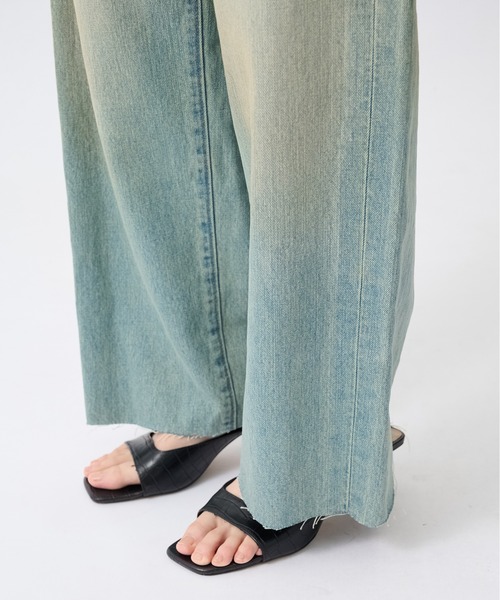 Maison MIHARA YASUHIRO(メゾンミハラヤスヒロ)の「【MIHARAYASUHIRO/ミハラヤスヒロ】別注 HUGE DETAILS DENIM PANTS/ヒュージディテールデニムパンツ(デニムパンツ・レディース・ブラック/インディゴブルー・38/36)」の14枚目の写真