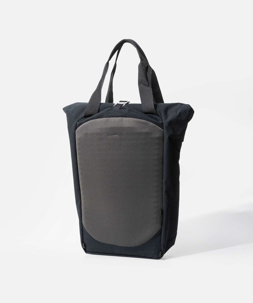 OSPREY（オスプレー）の「OSPREY Arcane Tote Pack 21 オスプレー アーケーン トートパック（バックパック/リュック・メンズ・ブラック・FREE）」の4枚目の写真