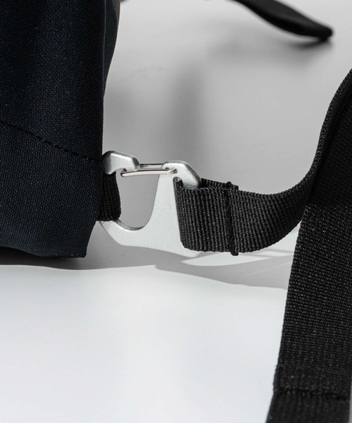 OSPREY（オスプレー）の「OSPREY Arcane Tote Pack 21 オスプレー アーケーン トートパック（バックパック/リュック・メンズ・ブラック・FREE）」の7枚目の写真