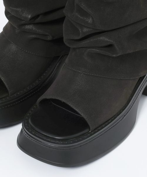 JEANASIS（ジーナシス）の「ルーズFITブーサン/657280（サンダル・レディース・ブラック/ブラウン・LARGE/MEDIUM）」の9枚目の写真