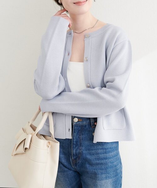 natural couture（ナチュラルクチュール）の「ビットポケットニットジャケット（ノーカラージャケット・レディース・オフホワイト/ベージュ/ブラック/サックスブルー・FREE）」の4枚目の写真