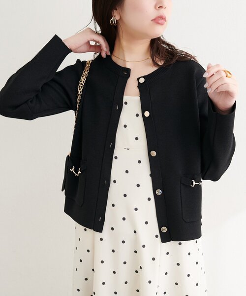 natural couture（ナチュラルクチュール）の「ビットポケットニットジャケット（ノーカラージャケット・レディース・オフホワイト/ベージュ/ブラック/サックスブルー・FREE）」の9枚目の写真