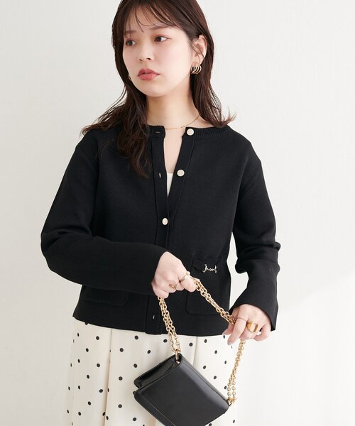 natural couture（ナチュラルクチュール）の「ビットポケットニットジャケット（ノーカラージャケット・レディース・オフホワイト/ベージュ/ブラック/サックスブルー・FREE）」の11枚目の写真