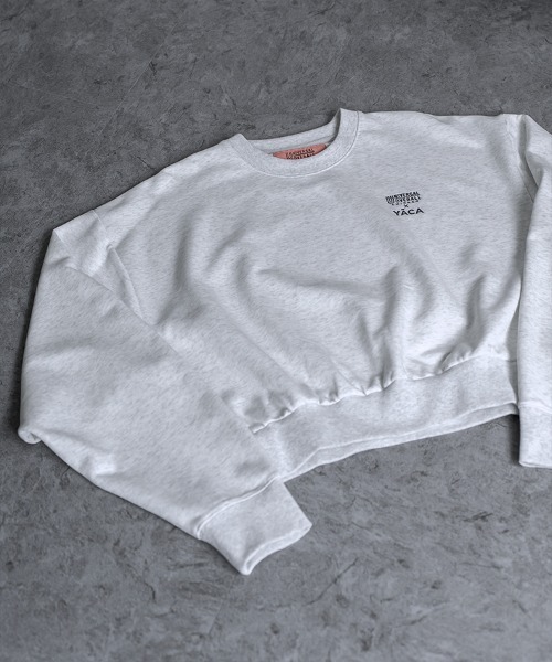 UNIVERSAL OVERALL（ユニバーサルオーバーオール）の「[別注]UNIVERSAL OVERALL×YACA Collaboration Sweat【unisex item】（スウェット・レディース・ブラック/アッシュグレー・1/2）」の13枚目の写真