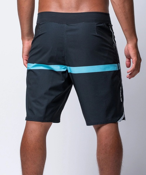 Quiksilver(クイックシルバー)の「QUIKSILVER メンズ HIGHLINE PRINTED 20 ボードショーツ フィットタイ 20インチ インナーショーツなしタイプ 撥水加工 速乾・撥水加工 【2026年春夏モデル】(水着・メンズ・ブラック系その他/ブラック系その他2/ブルー系その他・32inch/30inch/28inch)」の19枚目の写真