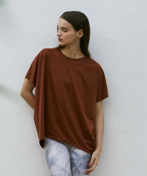 Julier Yoga and Relax（ジュリエヨガアンドリラックス）の「Julier マイクロ天竺ワイドTシャツ（Tシャツ/カットソー・レディース・ブラウン/ライトブルーグレー/ホワイト/ブラック・FREE）」の4枚目の写真