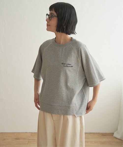 LBC(エルビーシー)の「ミニ裏毛切り替え刺繍5分袖プルオーバー(Tシャツ/カットソー・レディース・ベージュ/チャコール/杢グレー/ホワイト・M)」の9枚目の写真