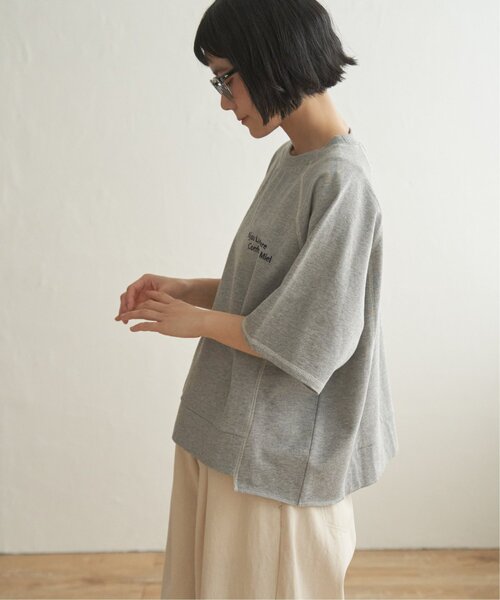LBC(エルビーシー)の「ミニ裏毛切り替え刺繍5分袖プルオーバー(Tシャツ/カットソー・レディース・ベージュ/チャコール/杢グレー/ホワイト・M)」の12枚目の写真