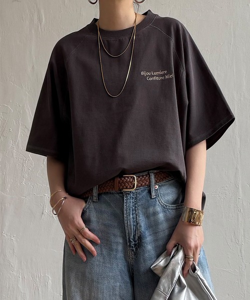 LBC(エルビーシー)の「ミニ裏毛切り替え刺繍5分袖プルオーバー(Tシャツ/カットソー・レディース・ベージュ/チャコール/杢グレー/ホワイト・M)」の3枚目の写真