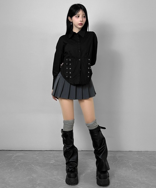 FOLLOWIN(フォロウィン)の「2color/ウエストレースアップラインシャツ(シャツ/ブラウス・レディース・ブラック/ホワイト・FREE)」の15枚目の写真