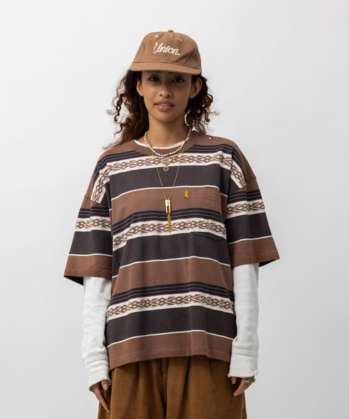 UNION（UNION TOKYO）（ユニオン）の「UNION TOKYO  KENMORE TEE  ユニオントーキョー Tシャツ（Tシャツ/カットソー・メンズ・ダークブラウン/ネイビー・XL/L/M/S）」の12枚目の写真