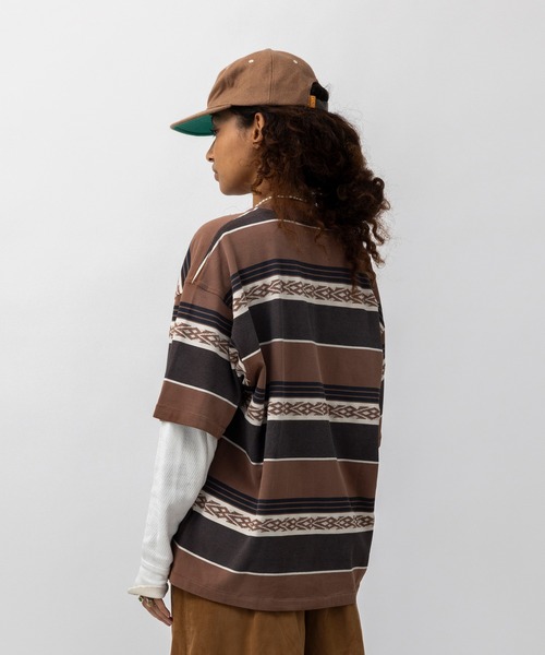 UNION（UNION TOKYO）（ユニオン）の「UNION TOKYO  KENMORE TEE  ユニオントーキョー Tシャツ（Tシャツ/カットソー・メンズ・ダークブラウン/ネイビー・XL/L/M/S）」の3枚目の写真