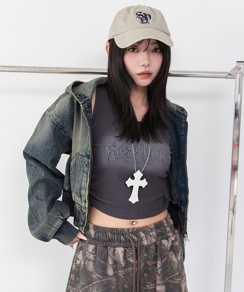 WEGO(ウィゴー)の「WEGO/【26年春夏新作】デザイングラフィックカップインタンク(タンクトップ・レディース・スミクロ/ホワイト・FREE)」の2枚目の写真