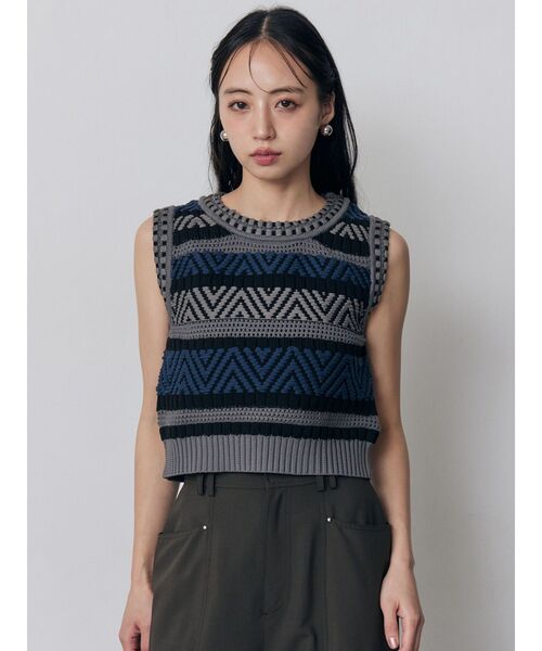 MURUA（ムルーア）の「トライバルクロシェニットタンク（ニット/セーター・レディース・グレー/オレンジ/ホワイト・FREE）」の20枚目の写真