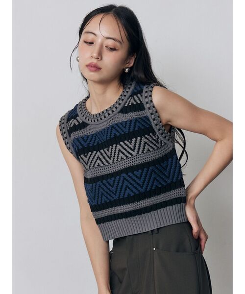 MURUA（ムルーア）の「トライバルクロシェニットタンク（ニット/セーター・レディース・グレー/オレンジ/ホワイト・FREE）」の22枚目の写真