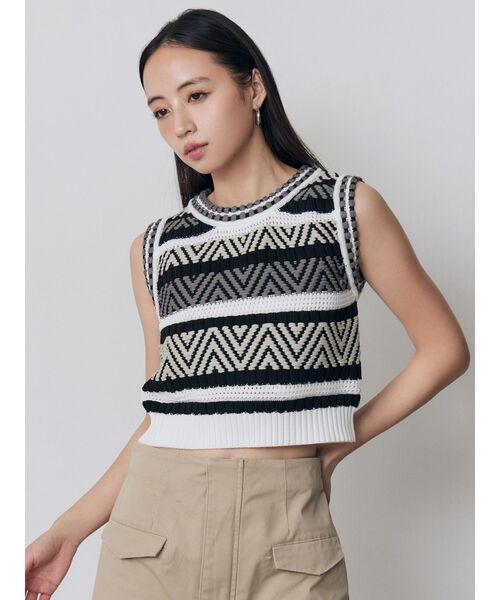 MURUA（ムルーア）の「トライバルクロシェニットタンク（ニット/セーター・レディース・グレー/オレンジ/ホワイト・FREE）」の10枚目の写真