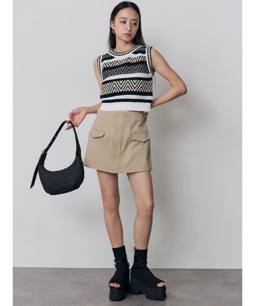 MURUA（ムルーア）の「トライバルクロシェニットタンク（ニット/セーター・レディース・グレー/オレンジ/ホワイト・FREE）」の15枚目の写真