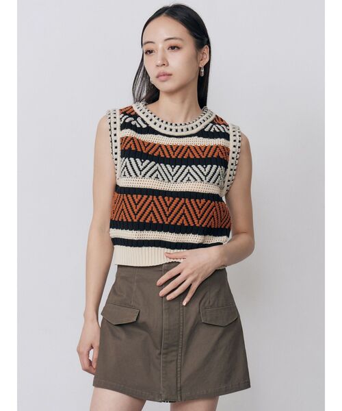 MURUA（ムルーア）の「トライバルクロシェニットタンク（ニット/セーター・レディース・グレー/オレンジ/ホワイト・FREE）」の19枚目の写真