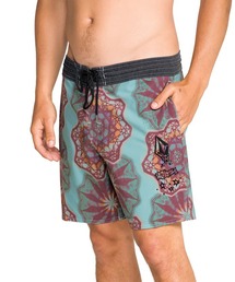 VOLCOM（ボルコム）の「VOLCOM/ボルコム 水着 海パン トランクス サーフパンツ FA STAR SHIELDS PCS STONEY 17 VBS262006（水着）」