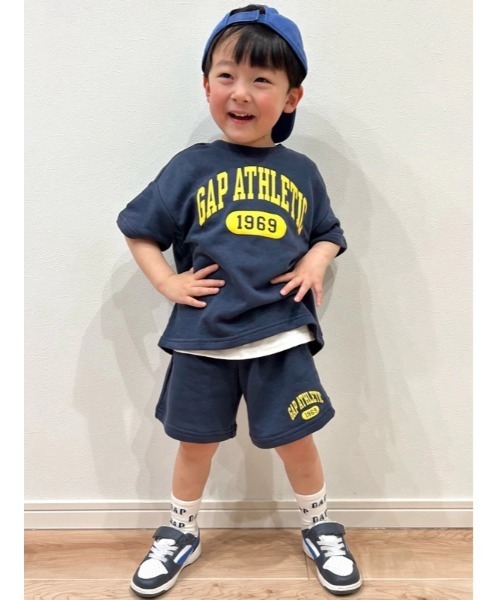 GAP（ギャップ）の「babyGap フレンチテリー 半袖 スウェットシャツ（スウェット・キッズ・ブラック/グリーン/イエロー/ネイビー・70cm/80ｃｍ/90cm/95cm/100cm/105cm/110cm）」の8枚目の写真