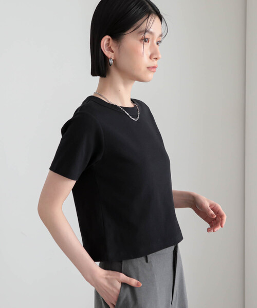 for/c（フォーシー）の「コットンリブコンパクトT【サスティナブル】（Tシャツ/カットソー・レディース・オフホワイト/ブラック/レッド/ブラック×ホワイト・M/L/LL）」の14枚目の写真