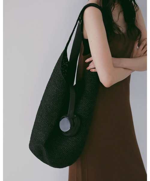 anuke(アンヌーク)の「Raffia Tote Bag(トートバッグ・レディース・ブラック/ナチュラル・FREE)」の8枚目の写真