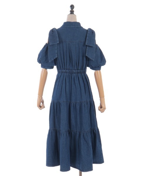 axes femme POETIQUE（アクシーズファムポエティック）の「リボンショルダーデニムＯＰ（ワンピース・レディース・インディゴブルー/ブルー/ワンウォッシュ・MEDIUM）」の18枚目の写真