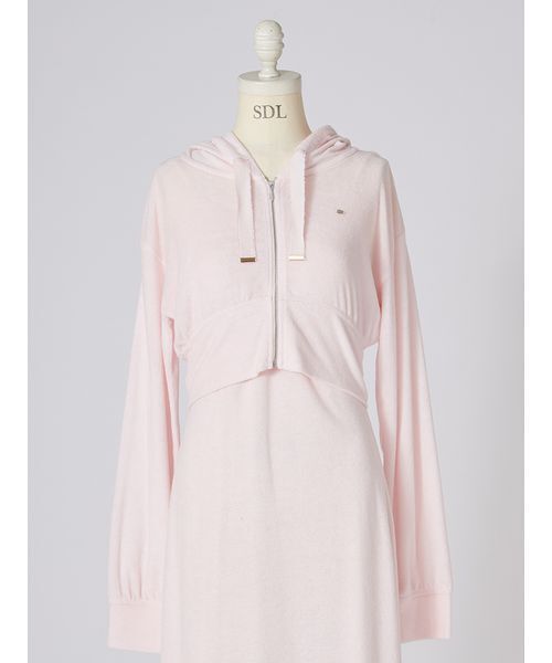 SNIDEL(スナイデル)の「【WEB限定】パイルパーカーセットキャミワンピース(ワンピース・レディース・イエロー/ピンク/ブラック・F)」の21枚目の写真
