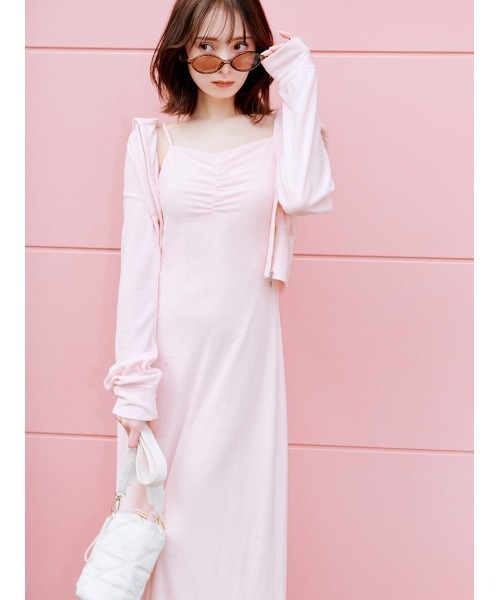 SNIDEL(スナイデル)の「【WEB限定】パイルパーカーセットキャミワンピース(ワンピース・レディース・イエロー/ピンク/ブラック・F)」の4枚目の写真